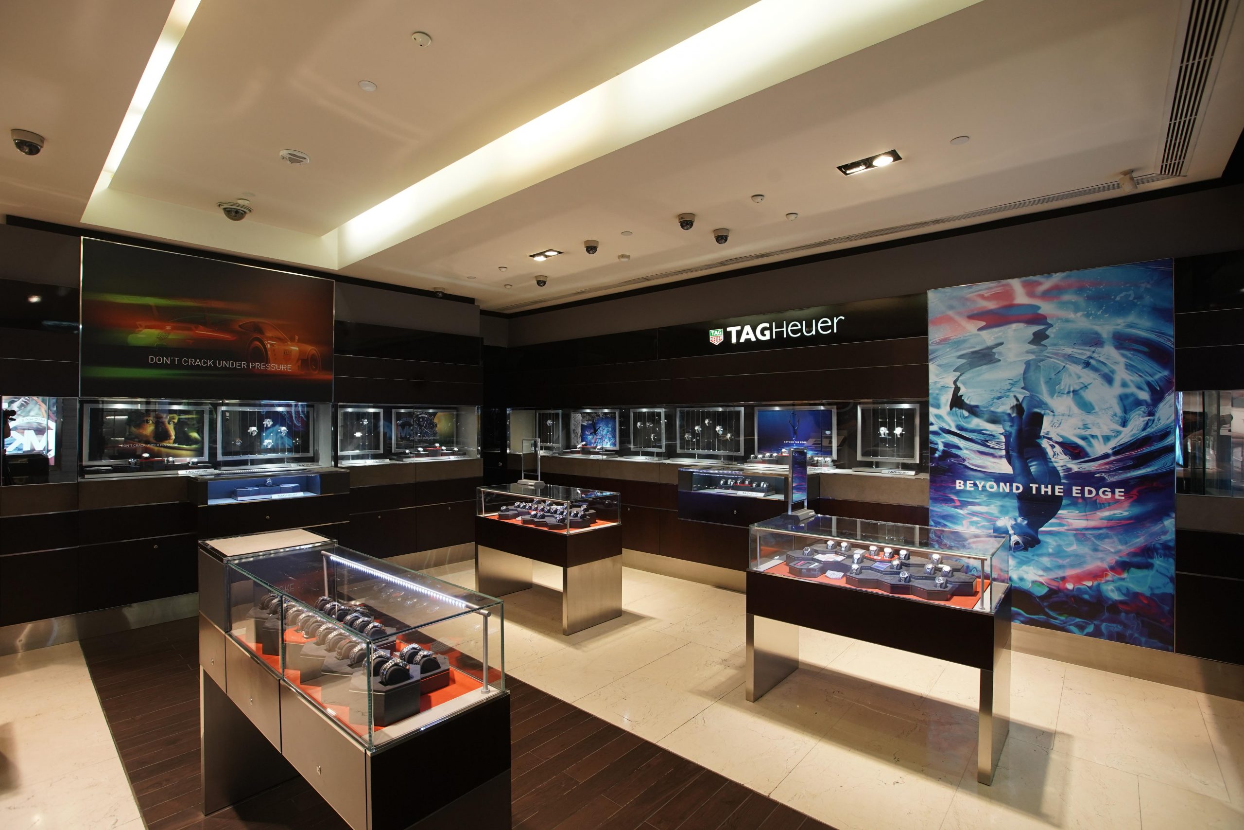 TAG Heuer Stores Time International