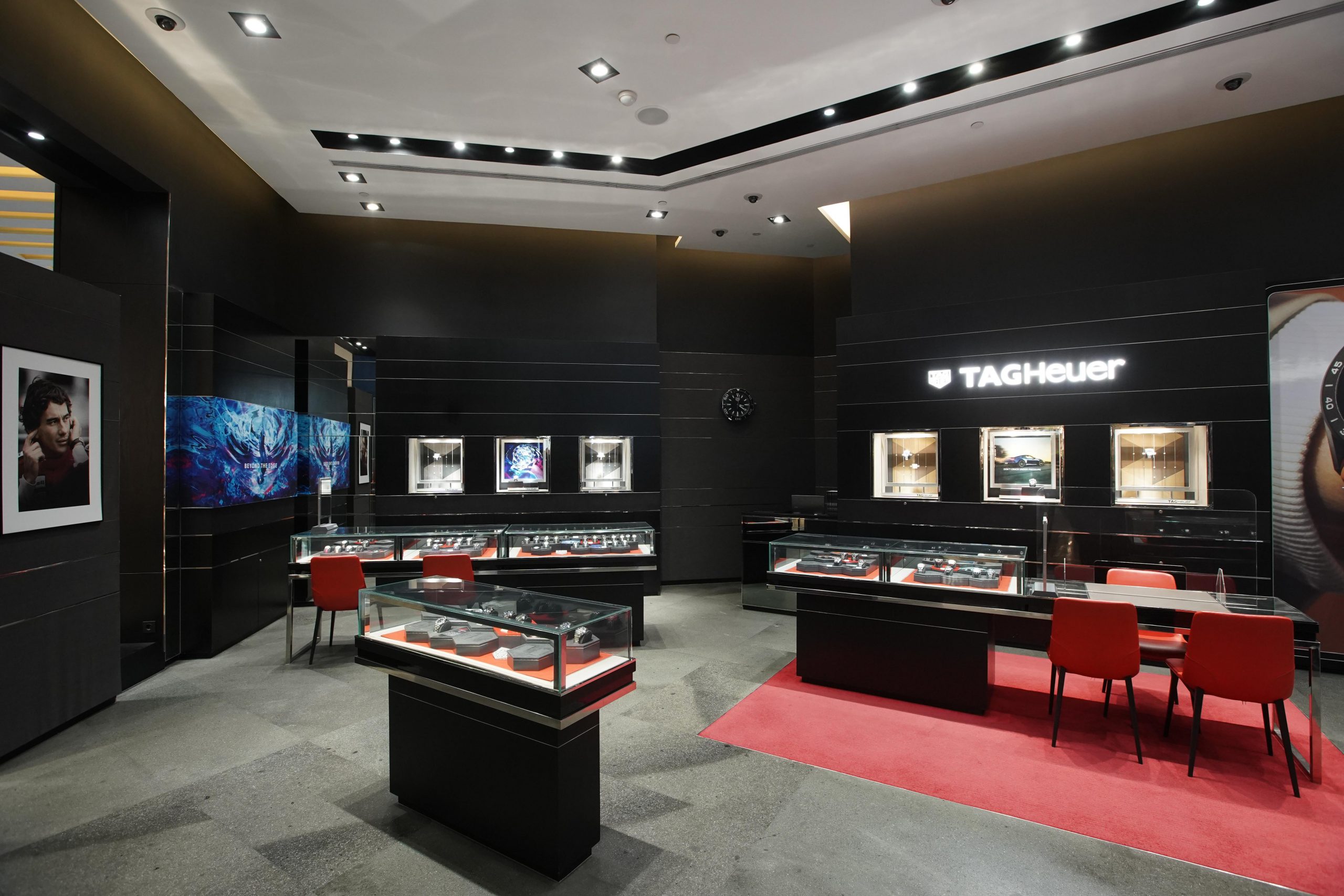 TAG Heuer Stores Time International