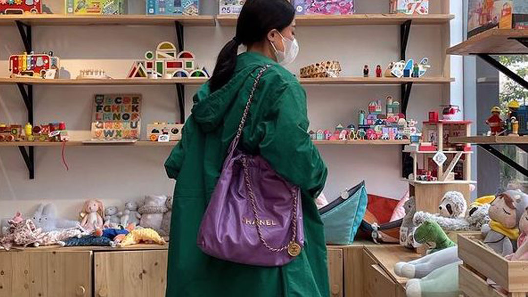 Buy Women Green Shoulder Stylist Bag at Amazon.in