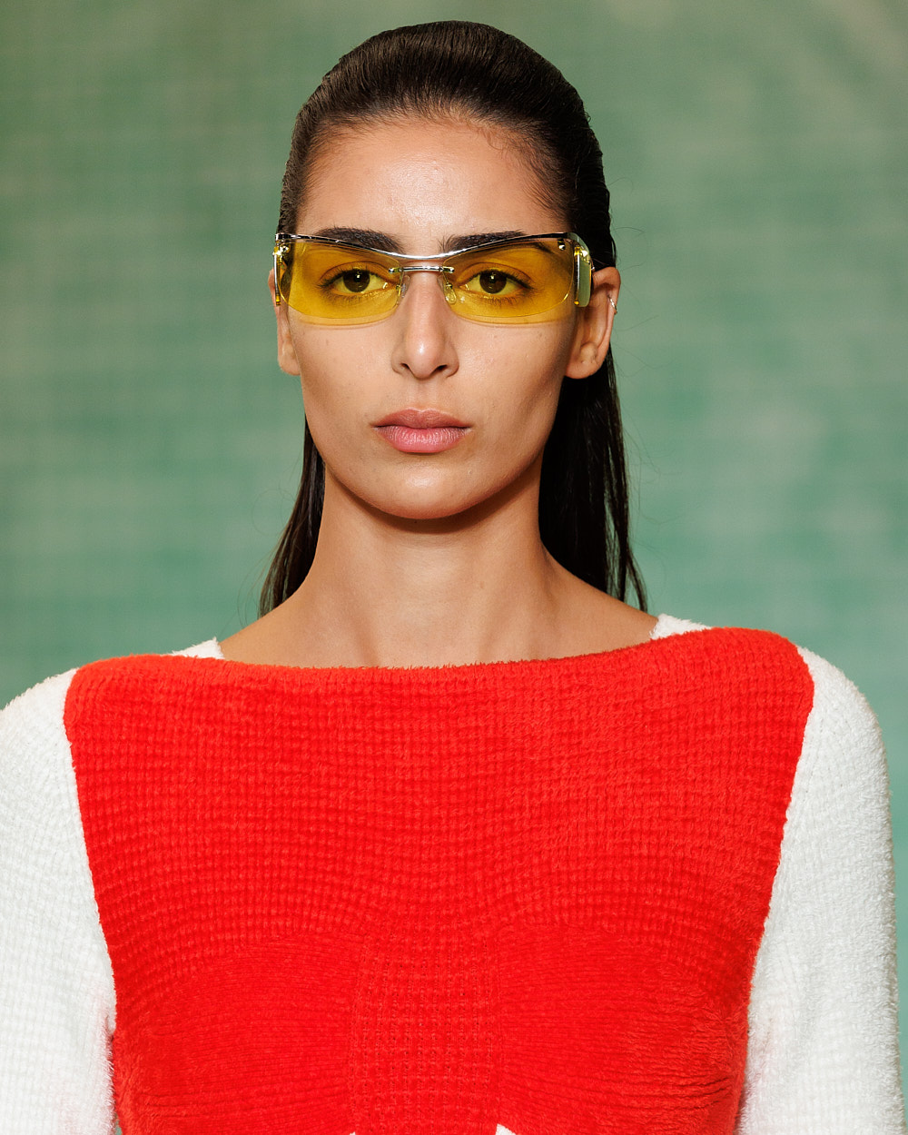 TB_SS25_SHOW_RUNWAY_DETAIL_DL_0218