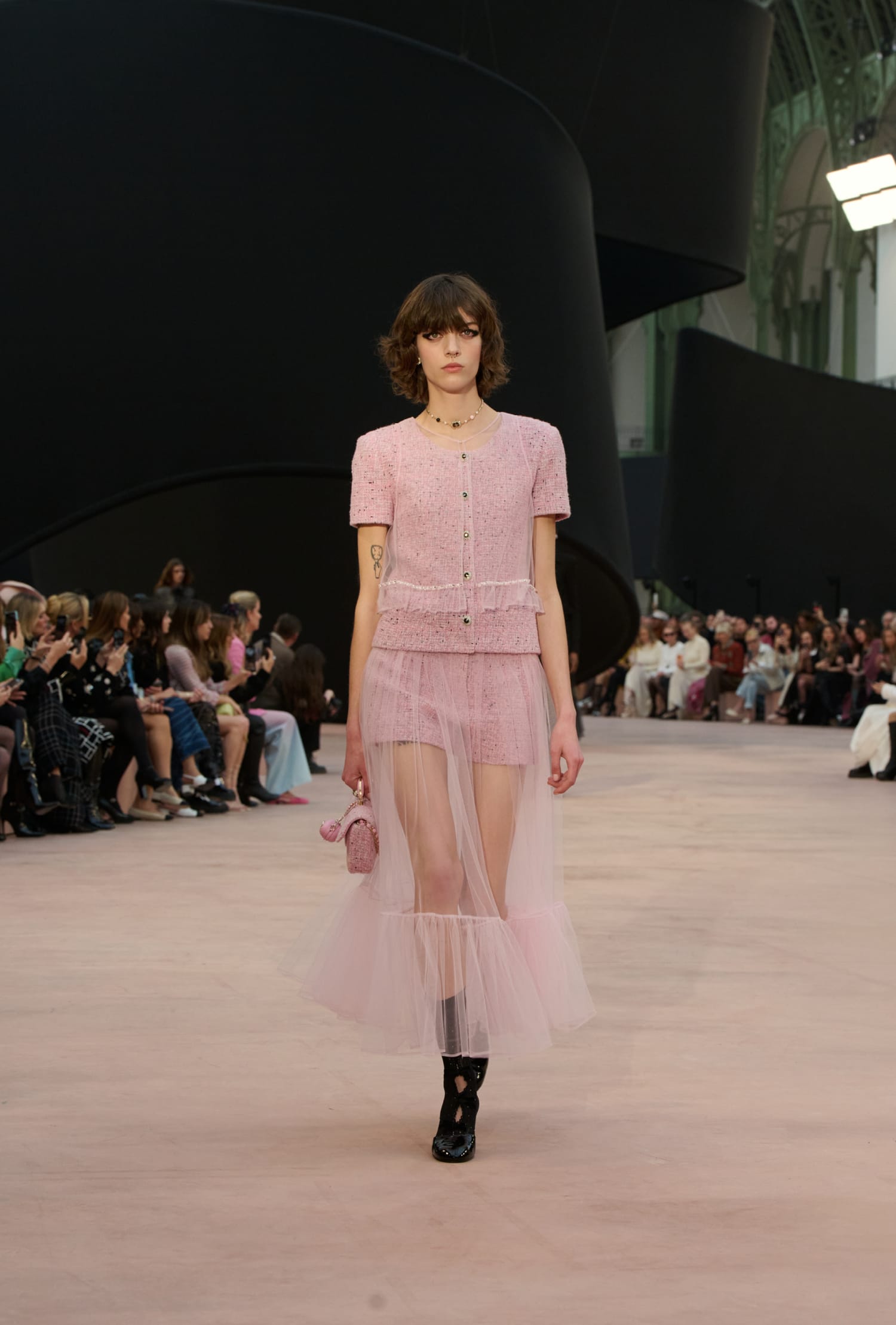 chanel_fw-2025-26-rtw-copyright-chanel-look-06-LD