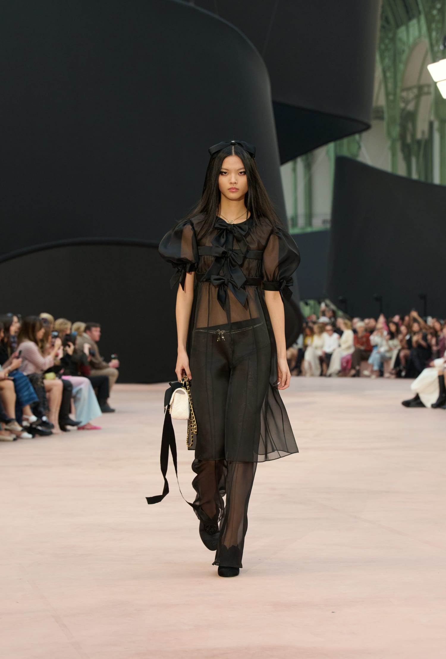 chanel_fw-2025-26-rtw-copyright-chanel-look-34-LD