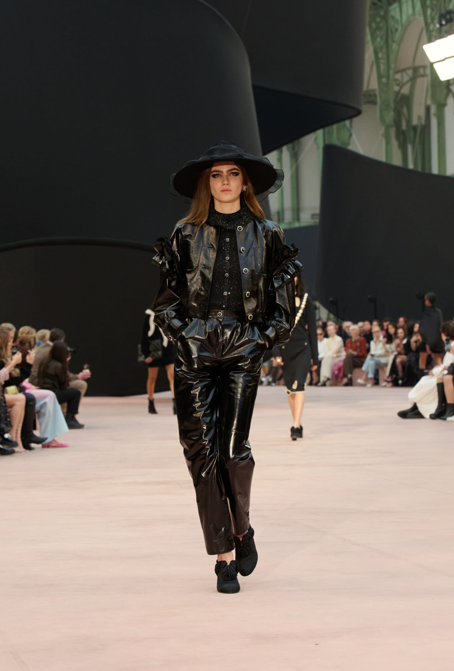 chanel_fw-2025-26-rtw-copyright-chanel-look-43-LD