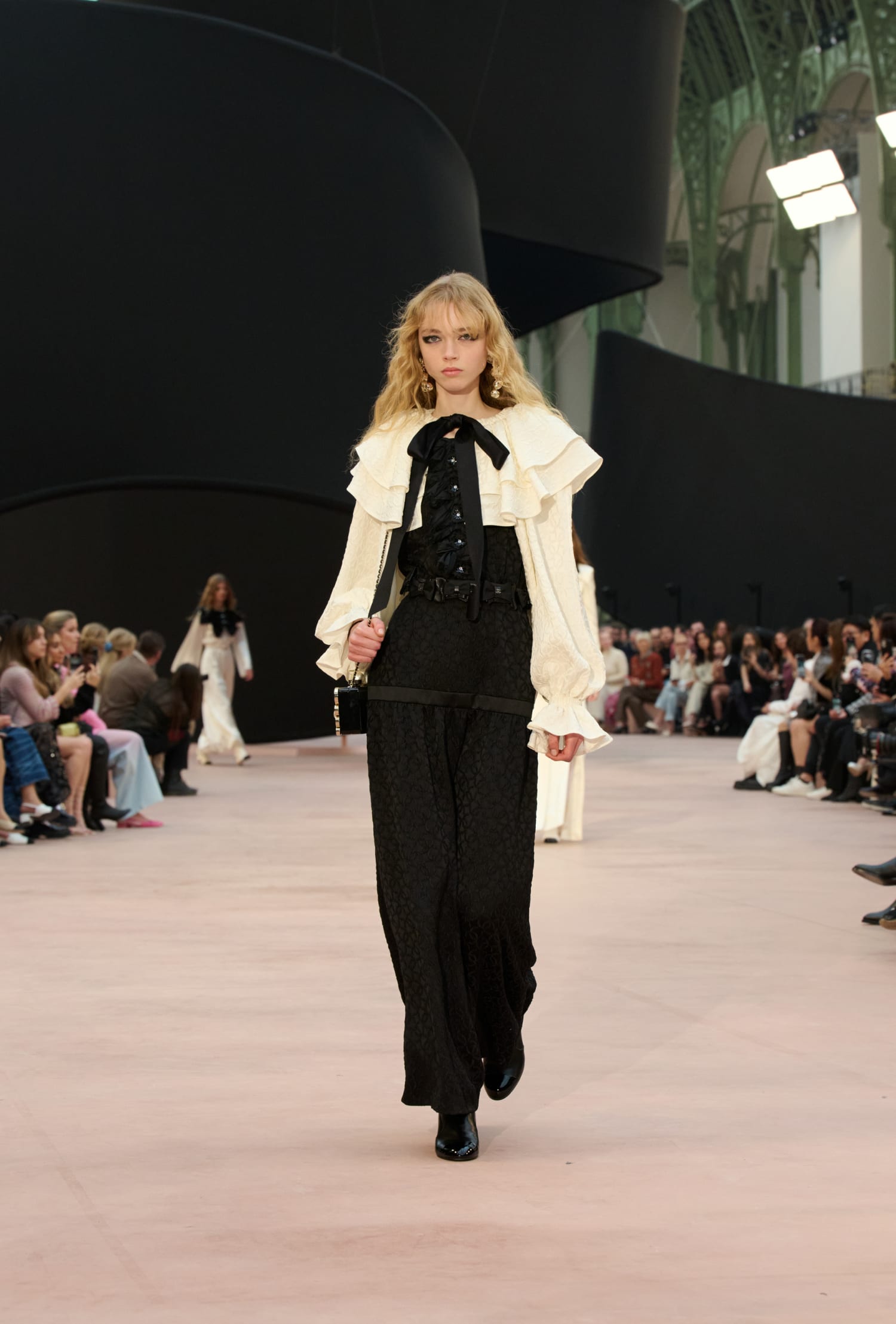 chanel_fw-2025-26-rtw-copyright-chanel-look-68-LD