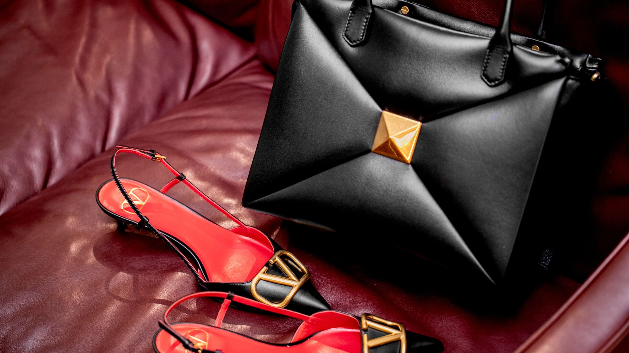 Valentino Bags Catalunya Heart Red Small Purse – Retro Designer Wear